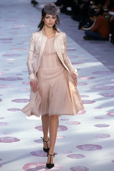 Look 19